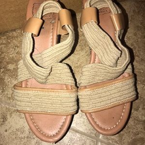 Lucky Brand printed flatform wedge.